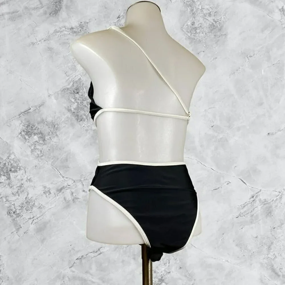 lovewave The Amalia One Piece - Black & Ivory